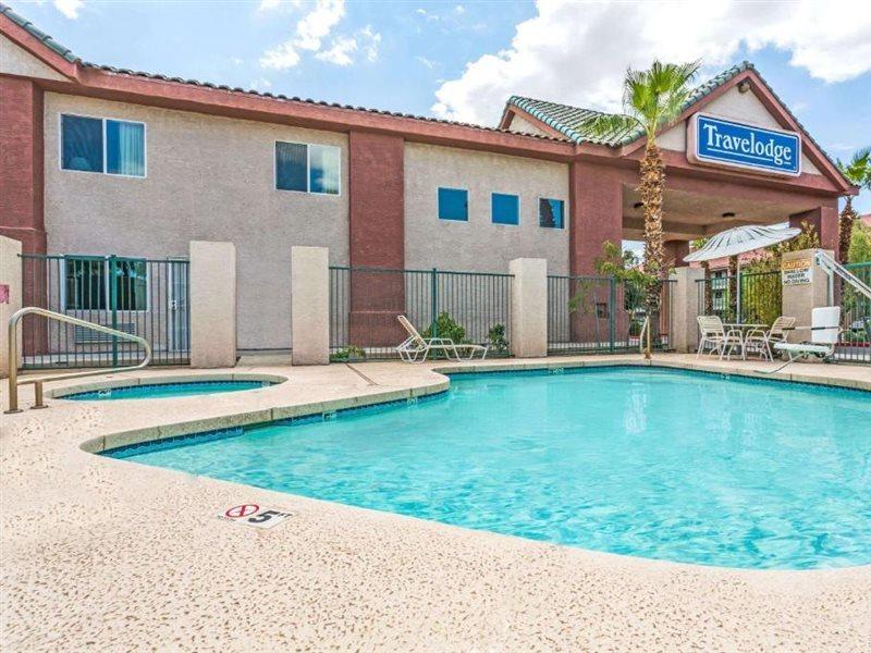 Days Inn By Wyndham Phoenix West Kültér fotó