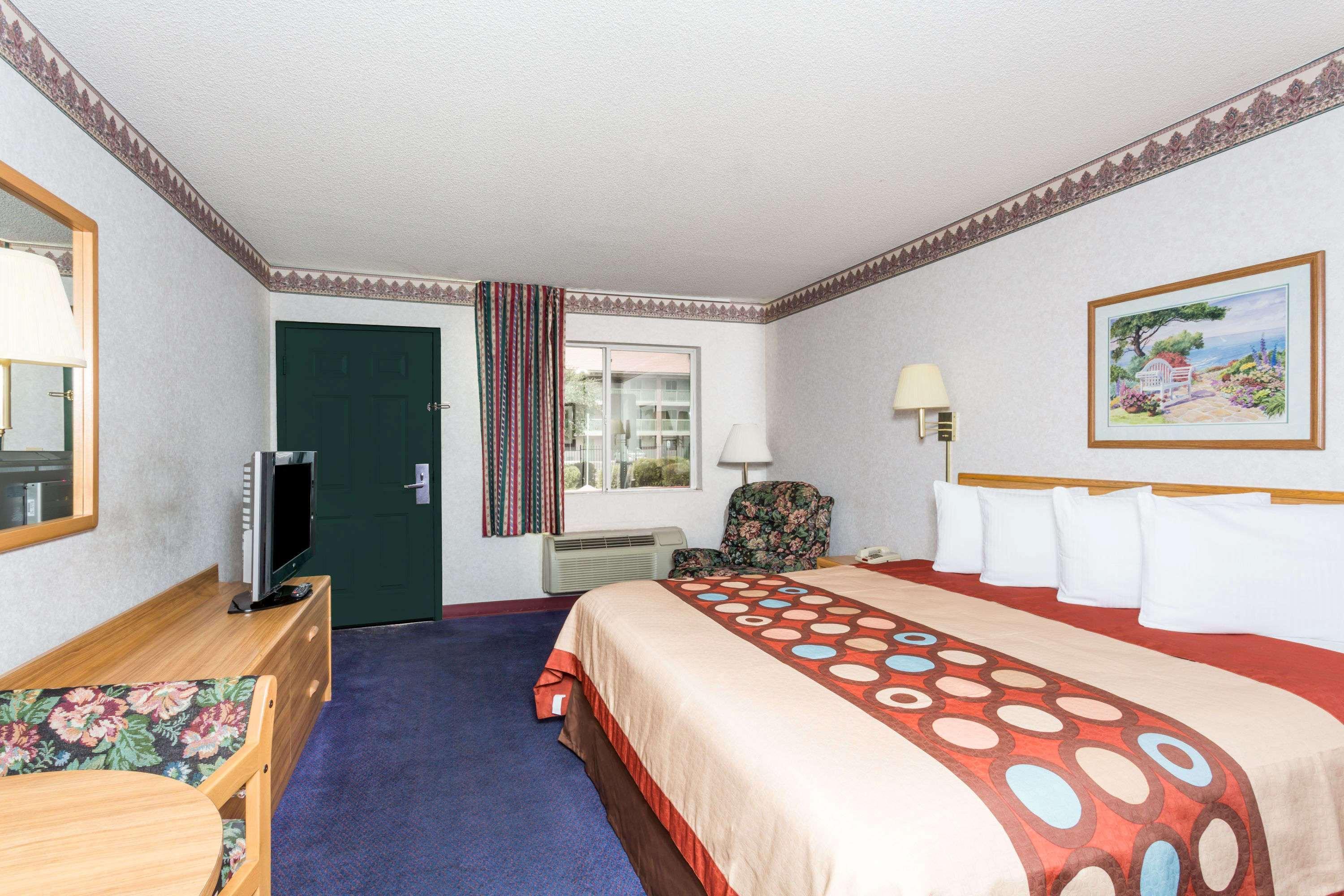 Days Inn By Wyndham Phoenix West Kültér fotó